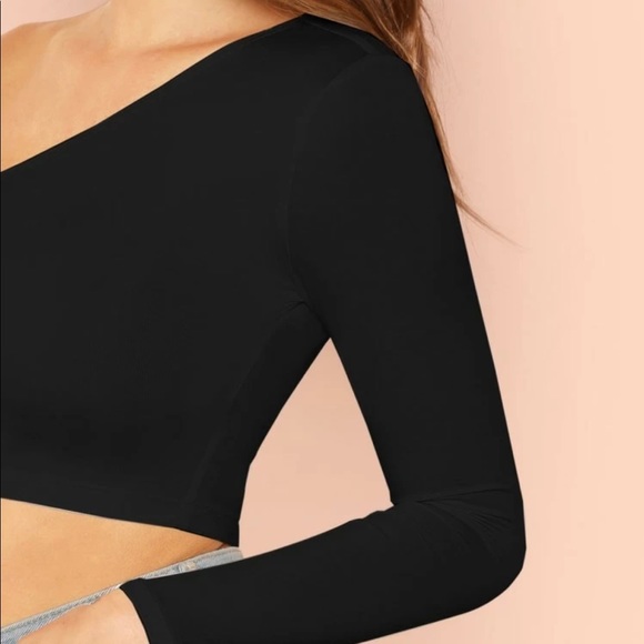 One Shoulder Crop Top - Picture 4 of 5